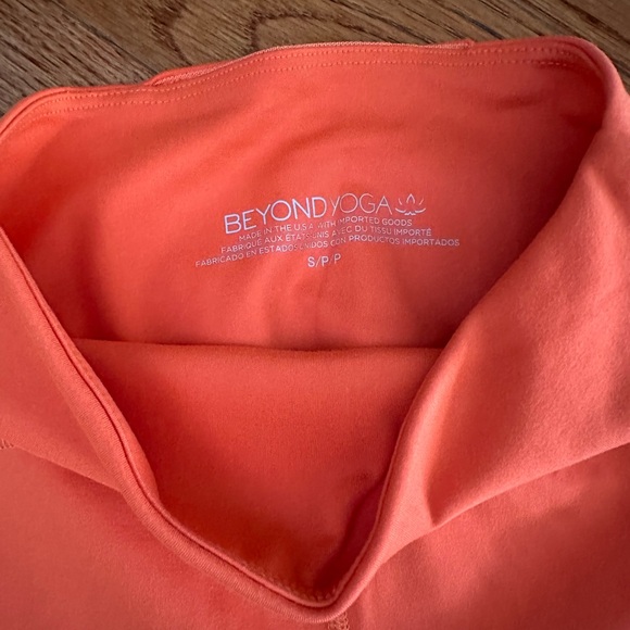 BEYOND YOGA Power Beyond Strive High Waist Midi Legging - Picture 3 of 5